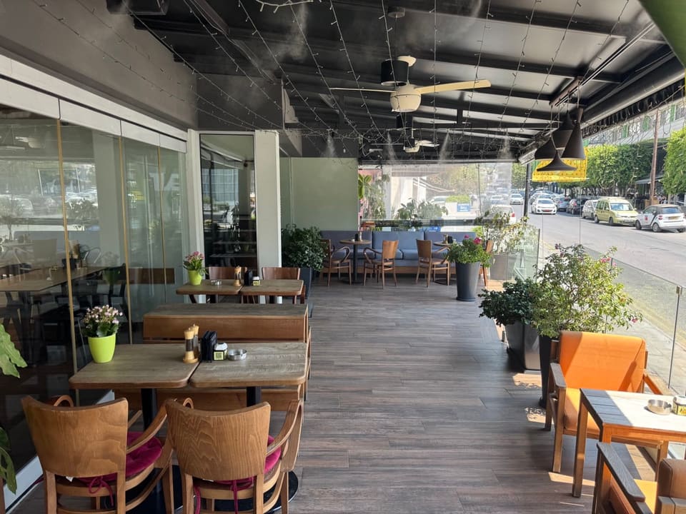 Cafe Toucan in Lemesos
