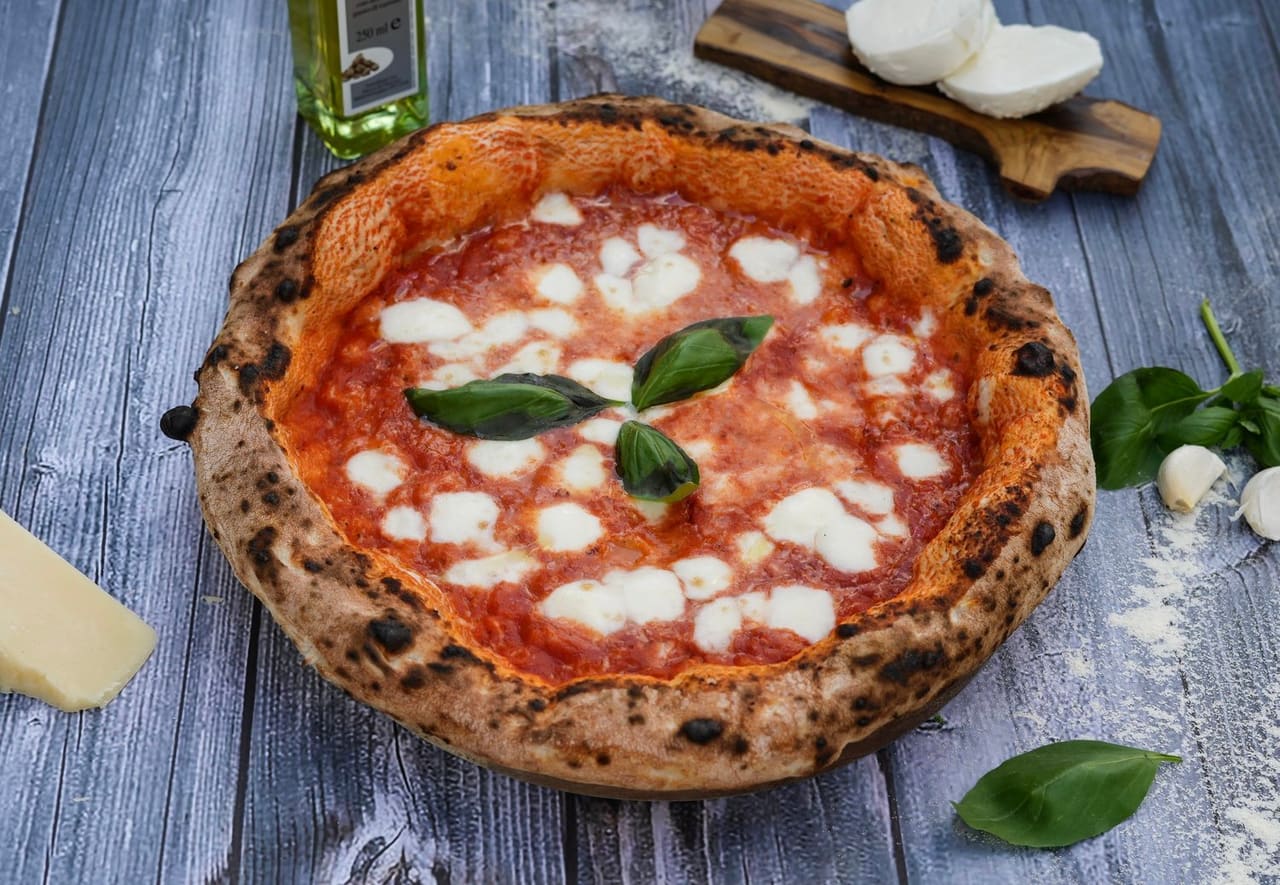 Roussos Pizza