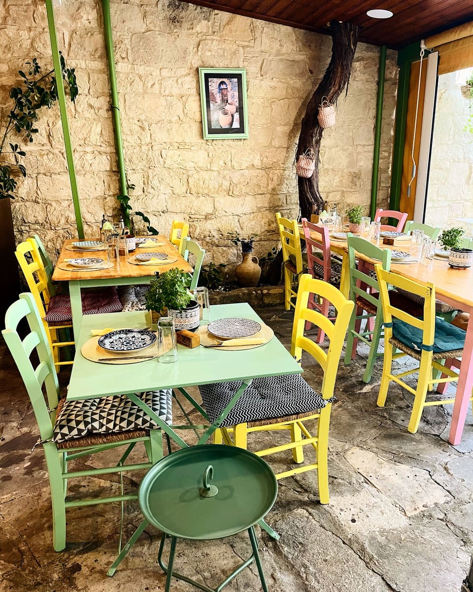 Tavernaki tis Lenias in Vouni
