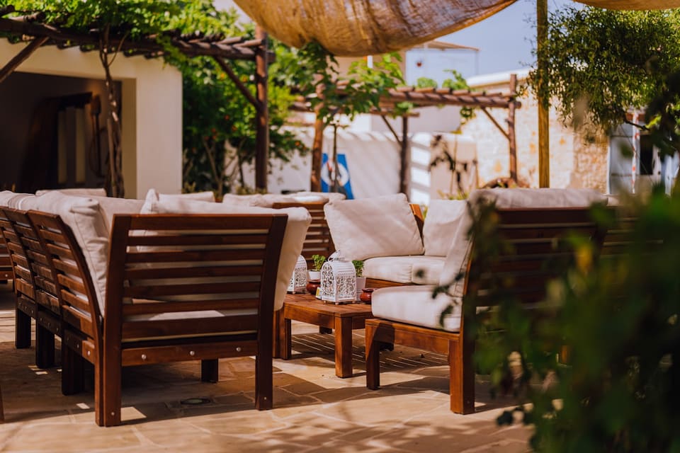 Mouseio Cafe Bar Resto in Protaras