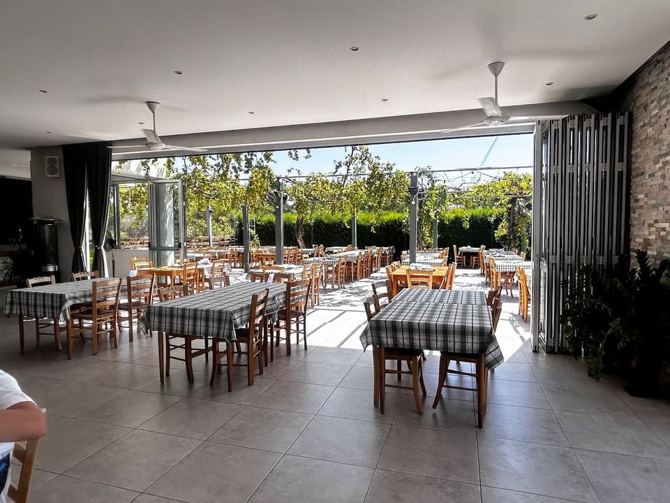 Pinia Restaurant in Protaras