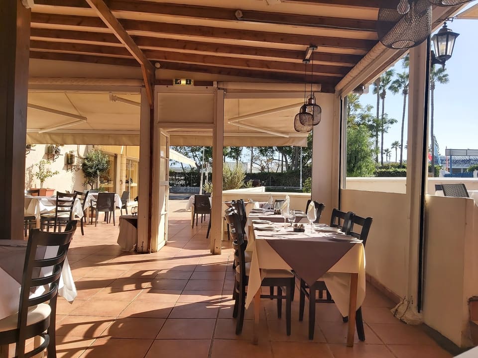 Sacramento Restaurant in Ayia Napa