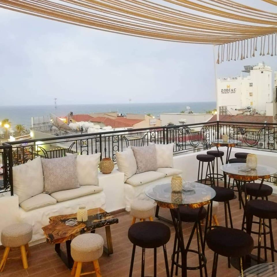 Helicon Roofbar in Larnaca