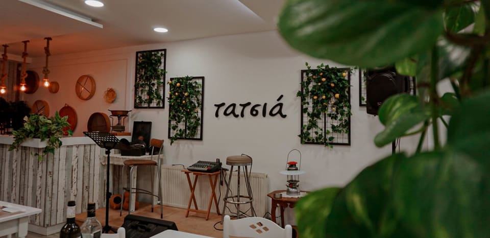 Tatsia Mezedotexneio in Larnaca