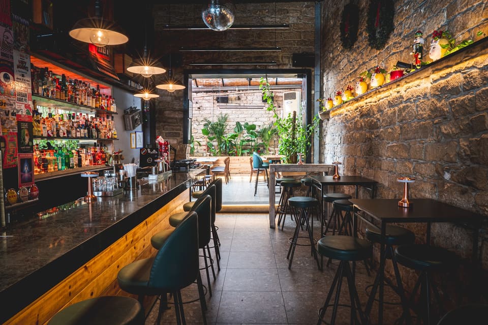 Salut Bar & Restaurant Limassol in Limassol