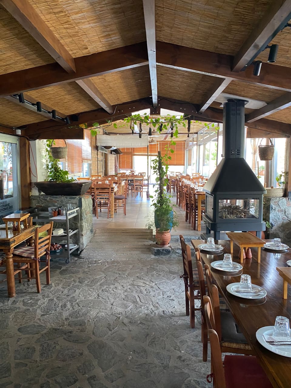 Symposio tavern in Pelendri
