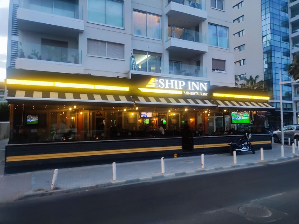 The Ship Inn Bar-Restaurant in Limassol
