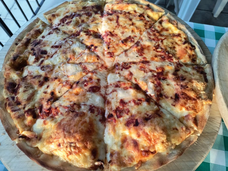 ChrisGina Pizza in Troodos