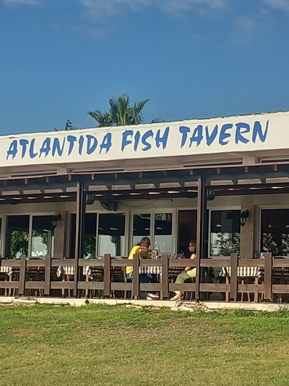 Atlantida Beach Bar & Tavern in Γεροσκήπου