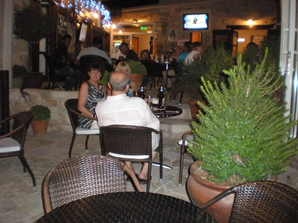 Grande Cafe Bar Restaurant in Paphos