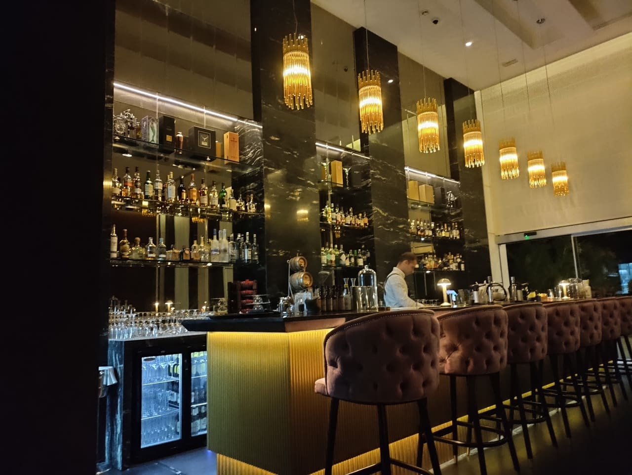 Selene Cocktail Bar
