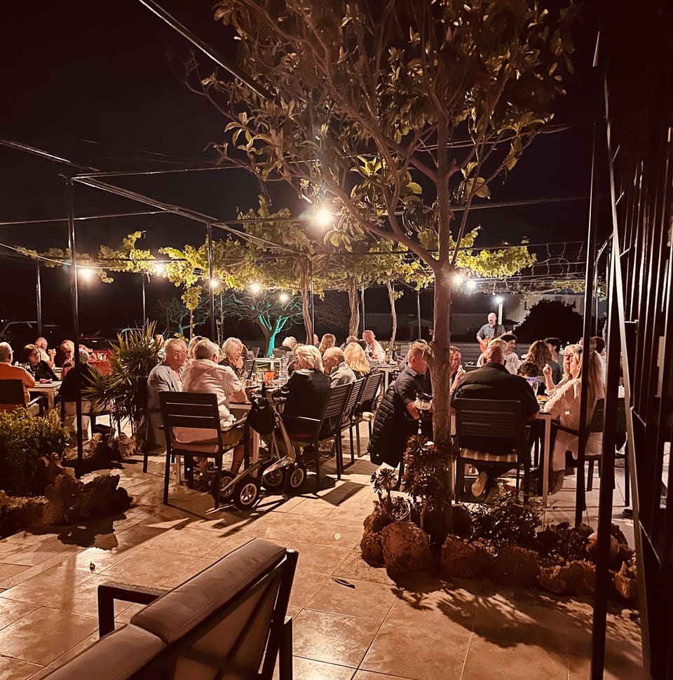 Table One in Πέγεια